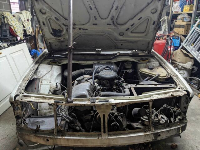 Білий Москвич / АЗЛК 2141, об'ємом двигуна 0 л та пробігом 100 тис. км за 350 $, фото 1 на Automoto.ua