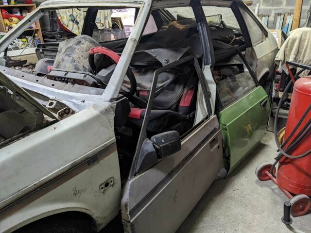 Білий Москвич / АЗЛК 2141, об'ємом двигуна 0 л та пробігом 100 тис. км за 350 $, фото 4 на Automoto.ua