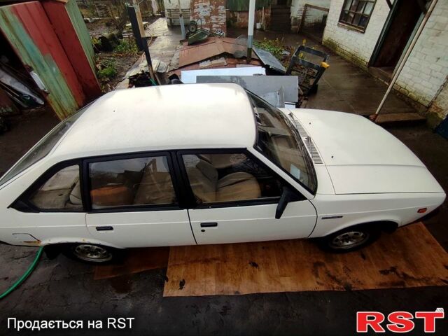 Білий Москвич / АЗЛК 2141, об'ємом двигуна 1.5 л та пробігом 0 тис. км за 520 $, фото 5 на Automoto.ua