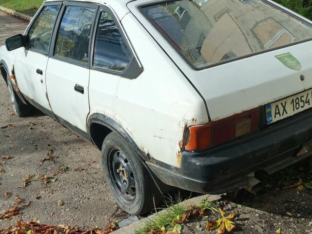 Белый Москвич / АЗЛК 2141, объемом двигателя 1 л и пробегом 1000 тыс. км за 250 $, фото 1 на Automoto.ua