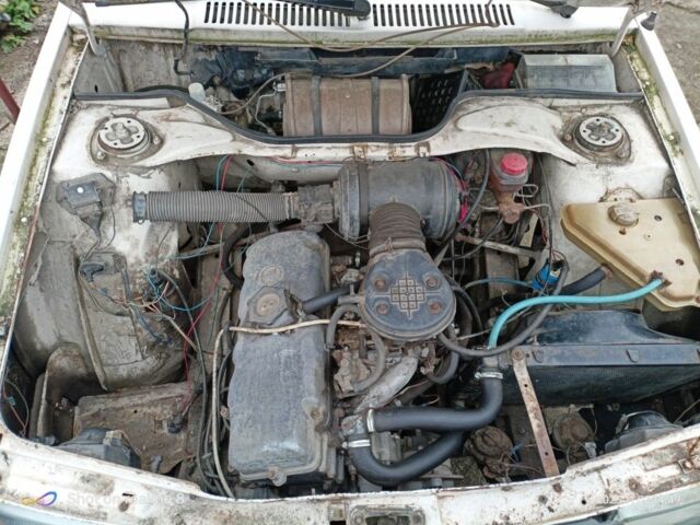 Белый Москвич / АЗЛК 2141, объемом двигателя 0 л и пробегом 200 тыс. км за 450 $, фото 4 на Automoto.ua