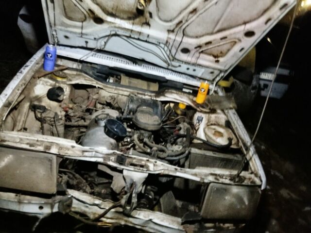 Белый Москвич / АЗЛК 2141, объемом двигателя 0 л и пробегом 1000 тыс. км за 238 $, фото 4 на Automoto.ua