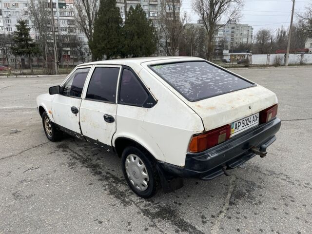Белый Москвич / АЗЛК 2141, объемом двигателя 0 л и пробегом 250 тыс. км за 350 $, фото 3 на Automoto.ua