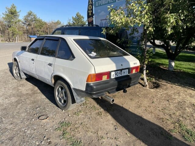 Білий Москвич / АЗЛК 2141, об'ємом двигуна 1 л та пробігом 258 тис. км за 630 $, фото 1 на Automoto.ua