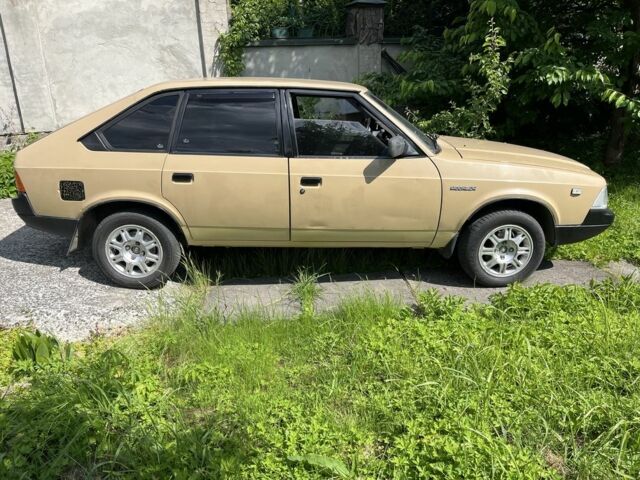 Бежевый Москвич / АЗЛК 2141, объемом двигателя 1.5 л и пробегом 100 тыс. км за 1400 $, фото 2 на Automoto.ua