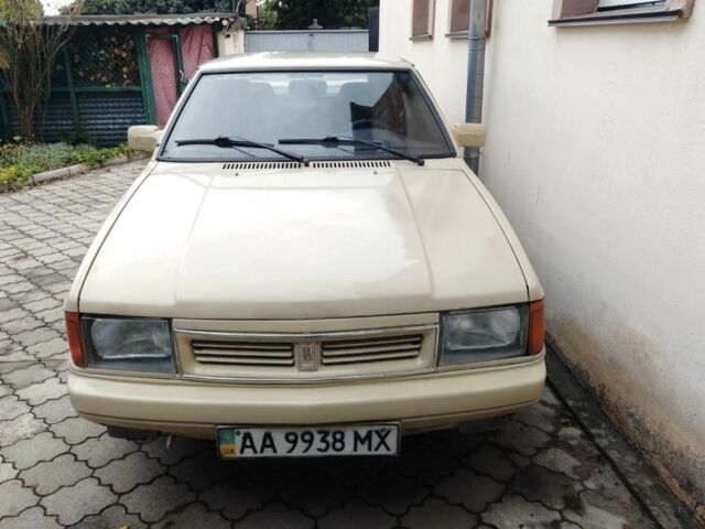 Москвич / АЗЛК 2141 1988 в Киеве на Automoto.ua Бежевый Москвич / АЗЛК 2141, объемом двигателя 1.6 л и пробегом 2 тыс. км за 1343 $, фото 1 на Automoto.ua