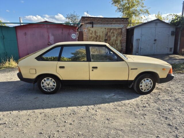 Бежевый Москвич / АЗЛК 2141, объемом двигателя 0 л и пробегом 123 тыс. км за 700 $, фото 7 на Automoto.ua