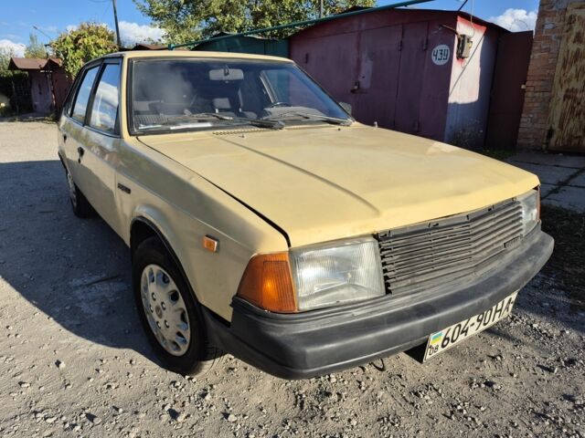 Бежевый Москвич / АЗЛК 2141, объемом двигателя 0 л и пробегом 123 тыс. км за 700 $, фото 13 на Automoto.ua