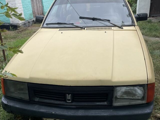 Бежевый Москвич / АЗЛК 2141, объемом двигателя 1.5 л и пробегом 192 тыс. км за 408 $, фото 3 на Automoto.ua