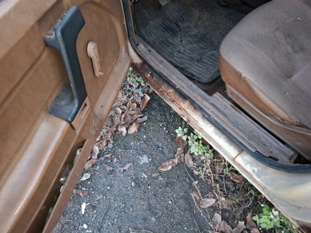 Бежевый Москвич / АЗЛК 2141, объемом двигателя 1.5 л и пробегом 400 тыс. км за 143 $, фото 8 на Automoto.ua