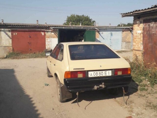 Бежевий Москвич / АЗЛК 2141, об'ємом двигуна 0 л та пробігом 165 тис. км за 1000 $, фото 1 на Automoto.ua