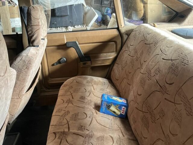 Бежевий Москвич / АЗЛК 2141, об'ємом двигуна 0 л та пробігом 165 тис. км за 1000 $, фото 4 на Automoto.ua