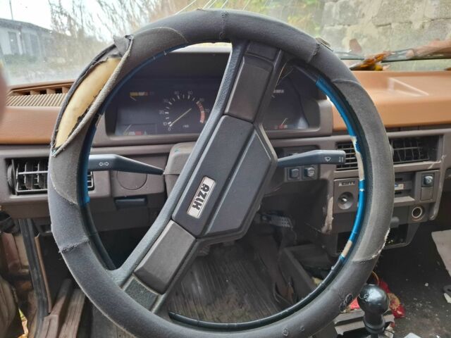 Бежевый Москвич / АЗЛК 2141, объемом двигателя 1.5 л и пробегом 400 тыс. км за 143 $, фото 4 на Automoto.ua