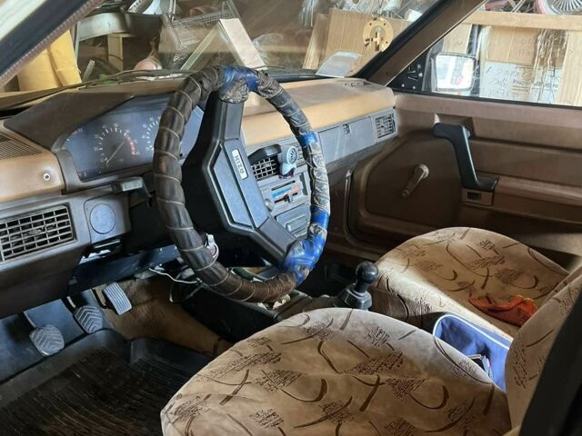 Бежевий Москвич / АЗЛК 2141, об'ємом двигуна 0 л та пробігом 165 тис. км за 1000 $, фото 5 на Automoto.ua