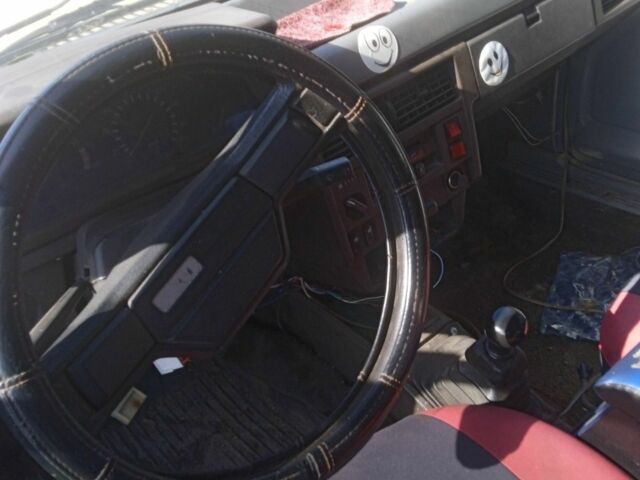 Москвич / АЗЛК 2141 1993 в Буче на Automoto.ua Бежевый Москвич / АЗЛК 2141, объемом двигателя 1.5 л и пробегом 300 тыс. км за 361 $, фото 2 на Automoto.ua