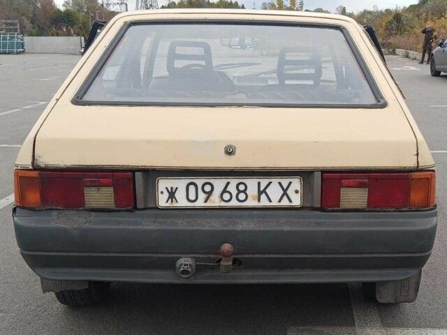 Бежевый Москвич / АЗЛК 2141, объемом двигателя 1.6 л и пробегом 115 тыс. км за 550 $, фото 4 на Automoto.ua