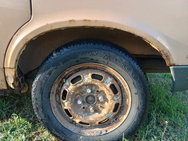 Москвич / АЗЛК 2141 1989 в Харькове на Automoto.ua Коричневый Москвич / АЗЛК 2141, объемом двигателя 1.6 л и пробегом 270 тыс. км за 475 $, фото 11 на Automoto.ua