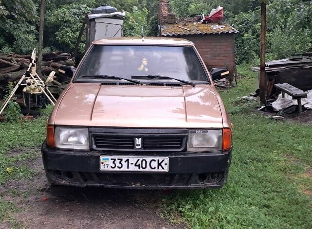 Коричневый Москвич / АЗЛК 2141, объемом двигателя 0 л и пробегом 284 тыс. км за 382 $, фото 1 на Automoto.ua