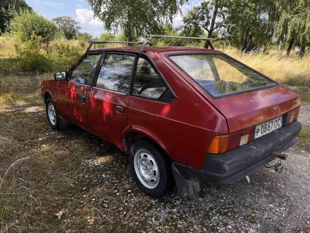 Красный Москвич / АЗЛК 2141, объемом двигателя 1.5 л и пробегом 141 тыс. км за 264 $, фото 2 на Automoto.ua