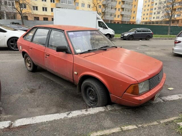 Москвич / АЗЛК 2141 1989 в Киеве на Automoto.ua Красный Москвич / АЗЛК 2141, объемом двигателя 1.4 л и пробегом 3 тыс. км за 311 $, фото 2 на Automoto.ua