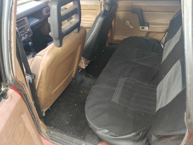 Червоний Москвич / АЗЛК 2141, об'ємом двигуна 2 л та пробігом 2 тис. км за 357 $, фото 5 на Automoto.ua