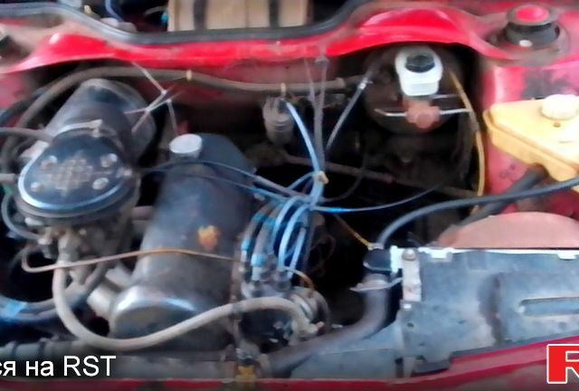 Москвич / АЗЛК 2141 1990 в Лохвице на Automoto.ua Красный Москвич / АЗЛК 2141, объемом двигателя 1.6 л и пробегом 350 тыс. км за 1070 $, фото 3 на Automoto.ua