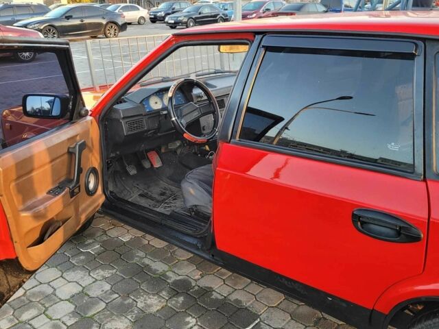 Красный Москвич / АЗЛК 2141, объемом двигателя 1.5 л и пробегом 178 тыс. км за 2500 $, фото 8 на Automoto.ua