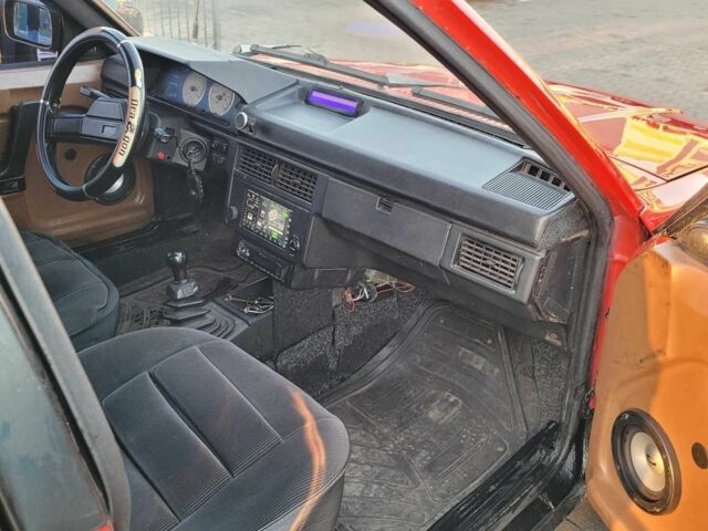 Красный Москвич / АЗЛК 2141, объемом двигателя 1.5 л и пробегом 178 тыс. км за 2500 $, фото 17 на Automoto.ua