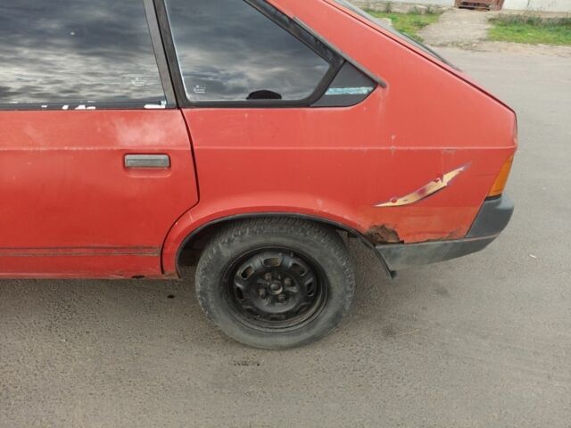 Червоний Москвич / АЗЛК 2141, об'ємом двигуна 2 л та пробігом 2 тис. км за 357 $, фото 2 на Automoto.ua