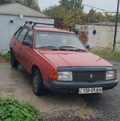 Красный Москвич / АЗЛК 2141, объемом двигателя 1.5 л и пробегом 345 тыс. км за 437 $, фото 5 на Automoto.ua