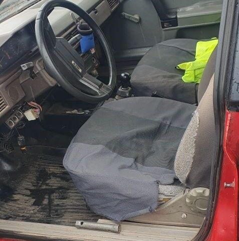 Красный Москвич / АЗЛК 2141, объемом двигателя 1.5 л и пробегом 345 тыс. км за 437 $, фото 2 на Automoto.ua