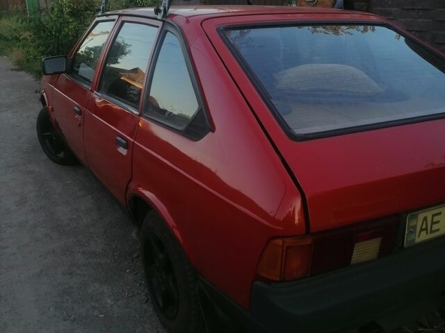 Красный Москвич / АЗЛК 2141, объемом двигателя 1 л и пробегом 200 тыс. км за 600 $, фото 8 на Automoto.ua