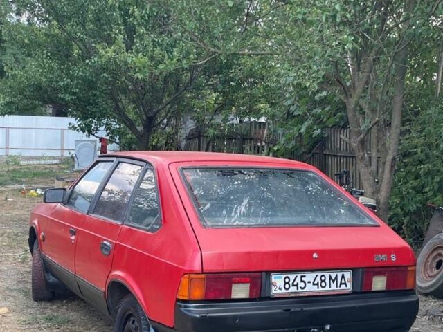 Червоний Москвич / АЗЛК 2141, об'ємом двигуна 1.5 л та пробігом 130 тис. км за 500 $, фото 3 на Automoto.ua