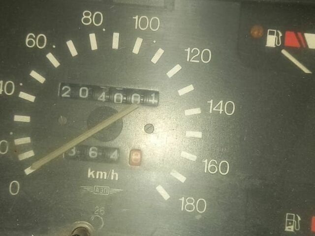 Красный Москвич / АЗЛК 2141, объемом двигателя 1.5 л и пробегом 204 тыс. км за 900 $, фото 7 на Automoto.ua