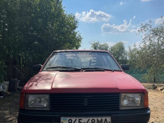 Червоний Москвич / АЗЛК 2141, об'ємом двигуна 1.5 л та пробігом 130 тис. км за 500 $, фото 1 на Automoto.ua
