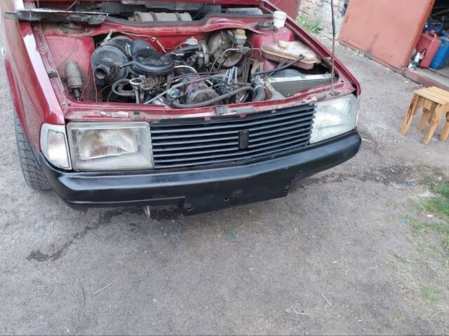 Красный Москвич / АЗЛК 2141, объемом двигателя 1.5 л и пробегом 204 тыс. км за 900 $, фото 5 на Automoto.ua