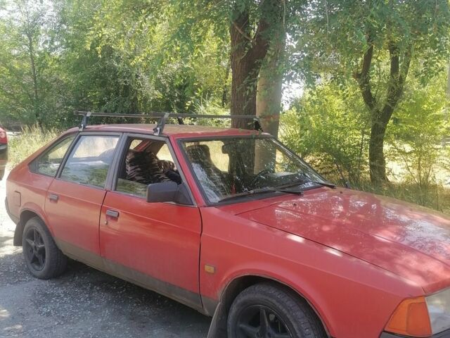 Красный Москвич / АЗЛК 2141, объемом двигателя 1 л и пробегом 200 тыс. км за 600 $, фото 5 на Automoto.ua