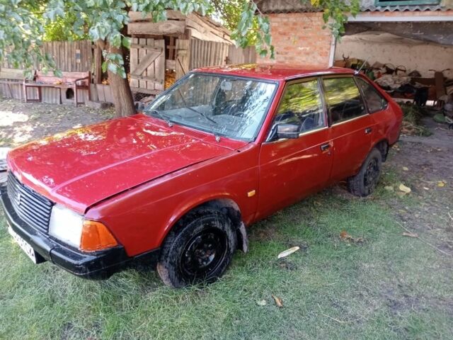 Красный Москвич / АЗЛК 2141, объемом двигателя 1.5 л и пробегом 380 тыс. км за 481 $, фото 1 на Automoto.ua