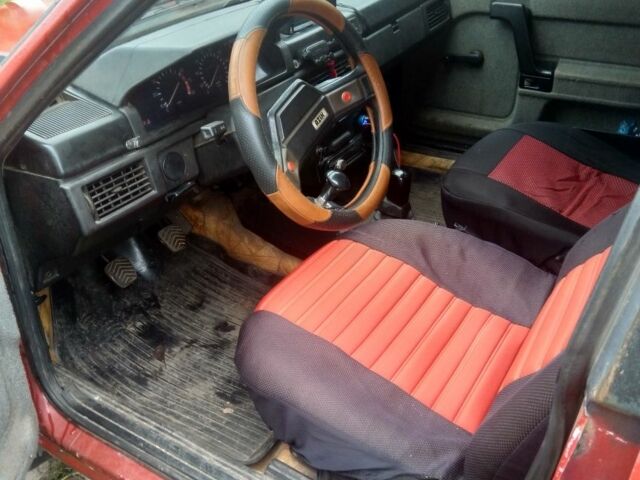 Червоний Москвич / АЗЛК 2141, об'ємом двигуна 1.5 л та пробігом 23 тис. км за 1427 $, фото 3 на Automoto.ua