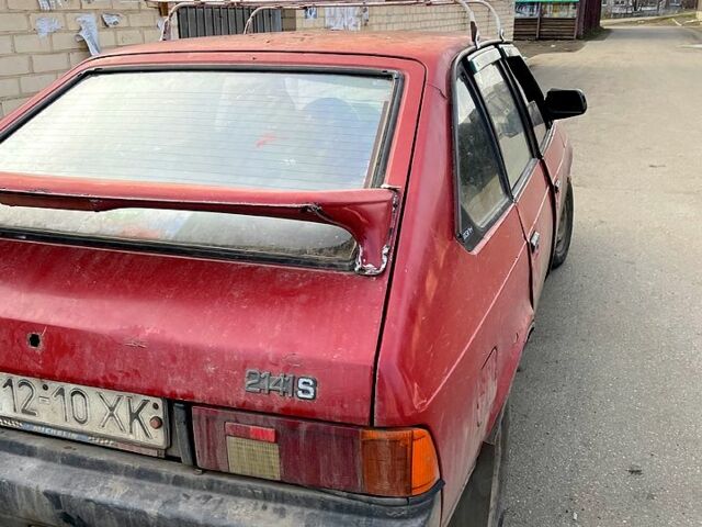 Красный Москвич / АЗЛК 2141, объемом двигателя 16 л и пробегом 200 тыс. км за 580 $, фото 4 на Automoto.ua