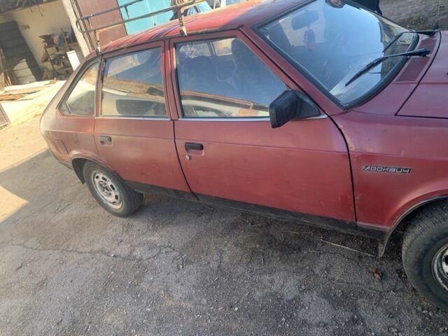 Красный Москвич / АЗЛК 2141, объемом двигателя 0 л и пробегом 250 тыс. км за 358 $, фото 2 на Automoto.ua