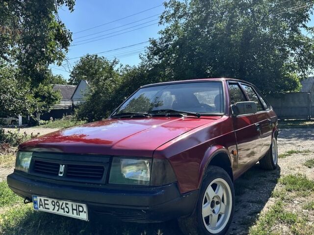 Красный Москвич / АЗЛК 2141, объемом двигателя 1.5 л и пробегом 150 тыс. км за 594 $, фото 5 на Automoto.ua