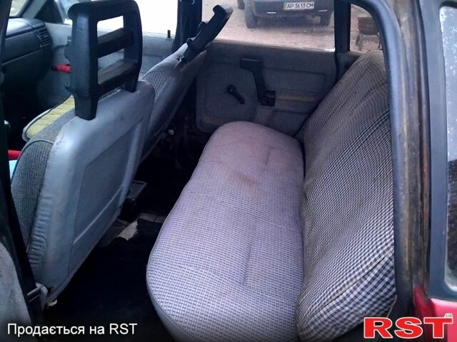 Красный Москвич / АЗЛК 2141, объемом двигателя 1.5 л и пробегом 50 тыс. км за 599 $, фото 8 на Automoto.ua