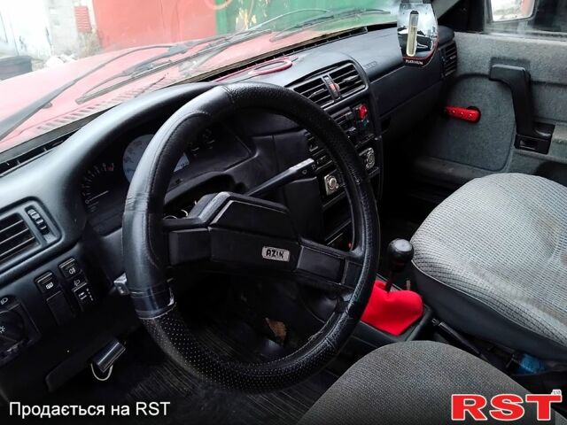 Красный Москвич / АЗЛК 2141, объемом двигателя 1.5 л и пробегом 50 тыс. км за 599 $, фото 3 на Automoto.ua