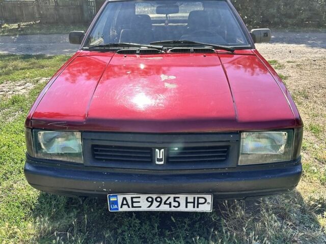 Красный Москвич / АЗЛК 2141, объемом двигателя 1.5 л и пробегом 150 тыс. км за 594 $, фото 2 на Automoto.ua