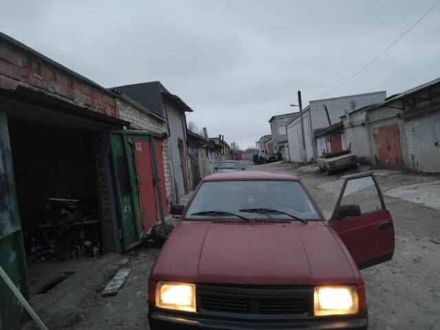 Красный Москвич / АЗЛК 2141, объемом двигателя 1.5 л и пробегом 50 тыс. км за 599 $, фото 3 на Automoto.ua