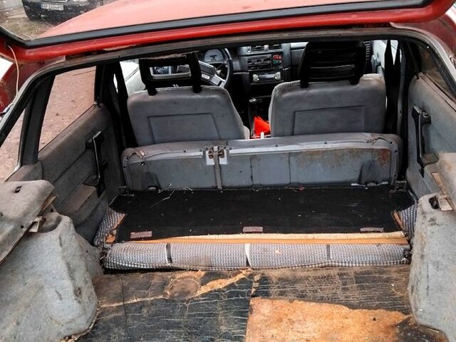 Красный Москвич / АЗЛК 2141, объемом двигателя 1.5 л и пробегом 50 тыс. км за 599 $, фото 11 на Automoto.ua