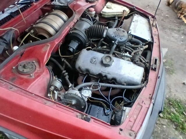 Красный Москвич / АЗЛК 2141, объемом двигателя 1.5 л и пробегом 150 тыс. км за 850 $, фото 11 на Automoto.ua