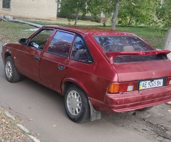 Красный Москвич / АЗЛК 2141, объемом двигателя 0 л и пробегом 3 тыс. км за 500 $, фото 3 на Automoto.ua