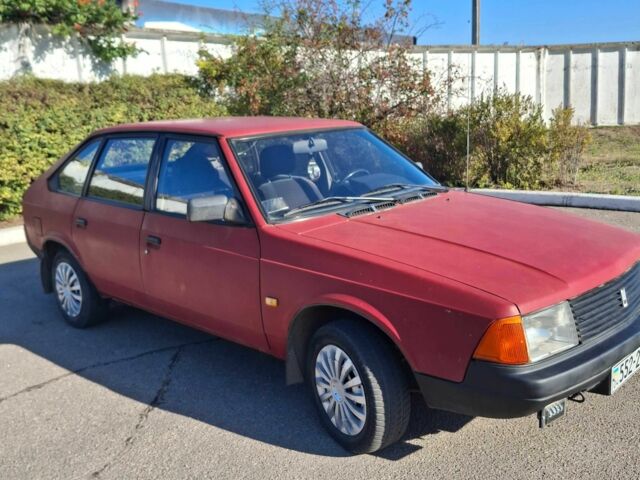 Красный Москвич / АЗЛК 2141, объемом двигателя 1.5 л и пробегом 58 тыс. км за 600 $, фото 2 на Automoto.ua